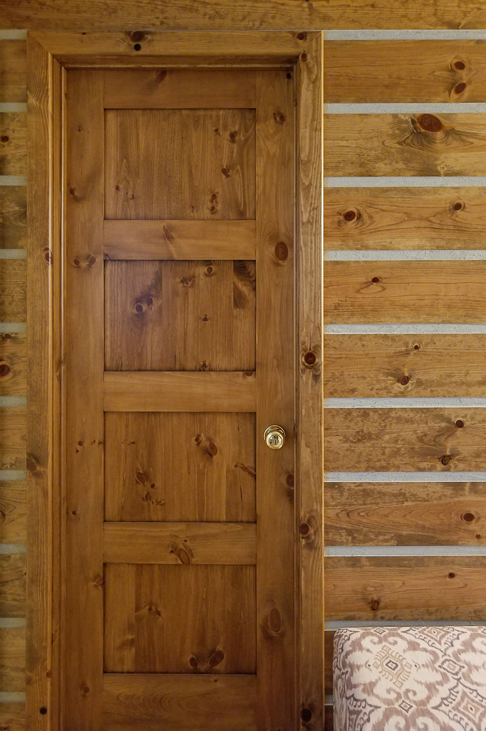Stained Round Over Casing