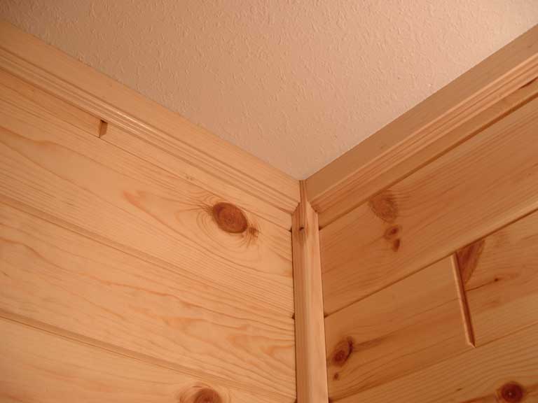 Knotty Pine Ceiling Trim, How To Cut Quarter Round Outside Corners For Ceiling